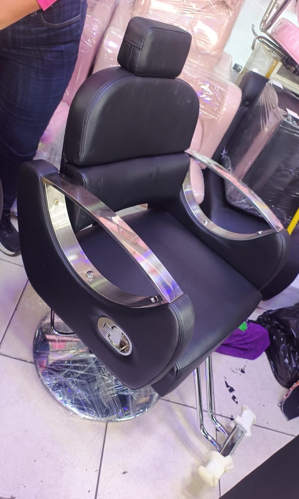 Silla de corte reclinable y elegante